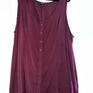Torrid Size 4 Burgundy Sleeveless Blouse